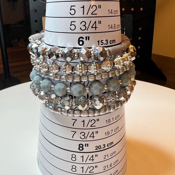 💖❤️☀️Silver Beaded Stretch Coil Bracelet - Picture 3 of 3